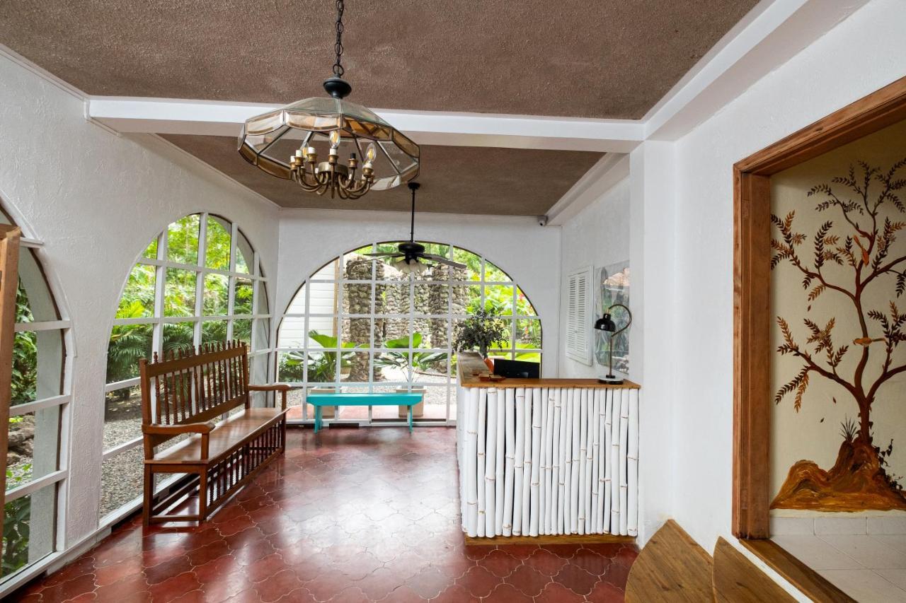 Angeli Gardens Boutique Hotel 圣佩德罗苏拉 外观 照片