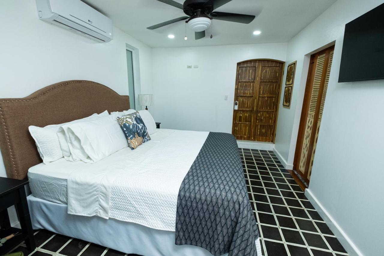Angeli Gardens Boutique Hotel 圣佩德罗苏拉 外观 照片